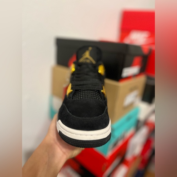 Jordan 4 Royalty’s main image 7